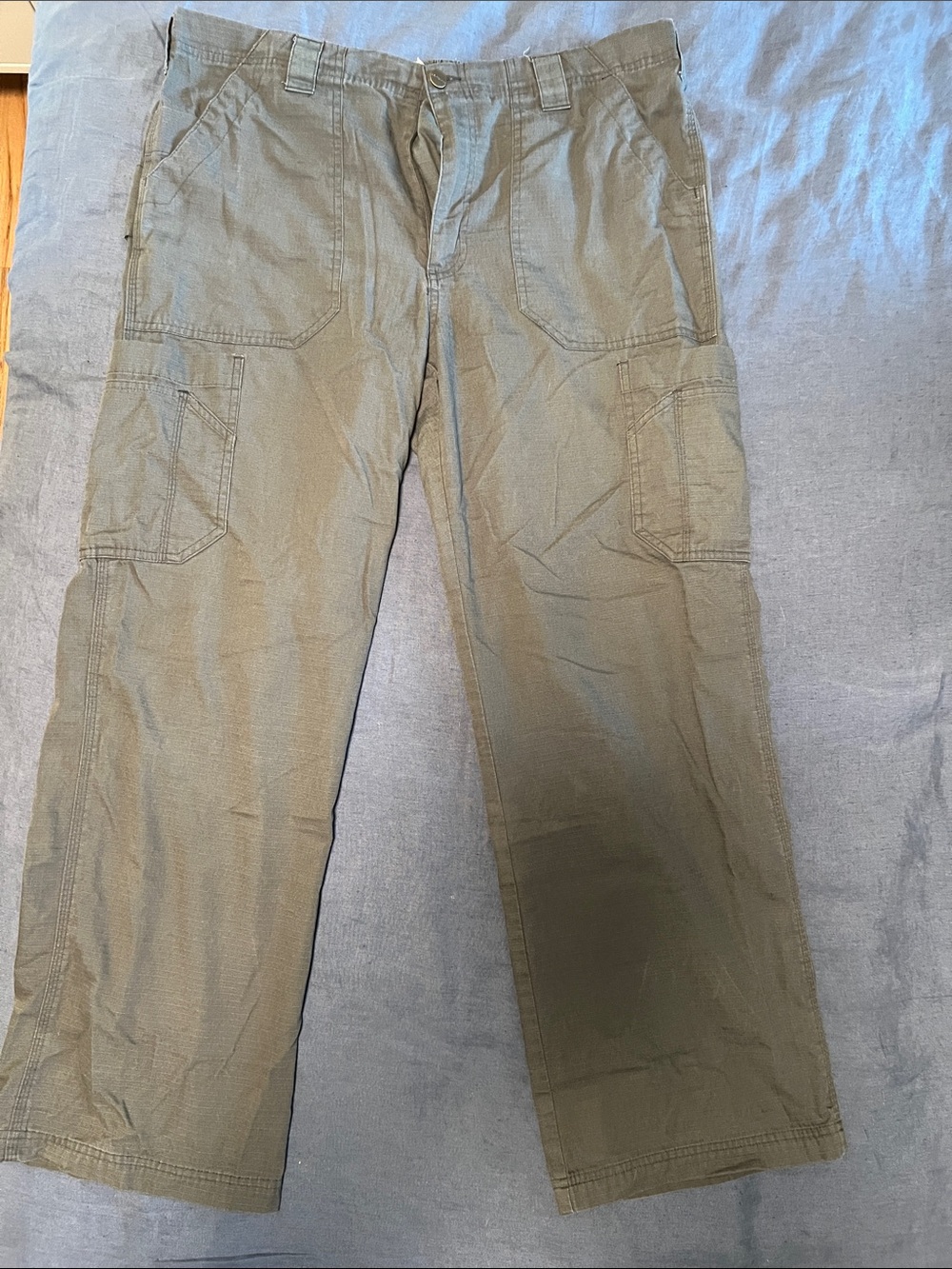 Women’s Carhart work pants